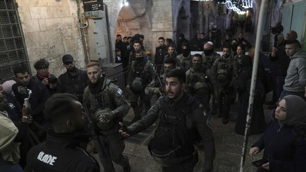 Israel Policía mezquita Al-Aqsa - Sputnik Mundo