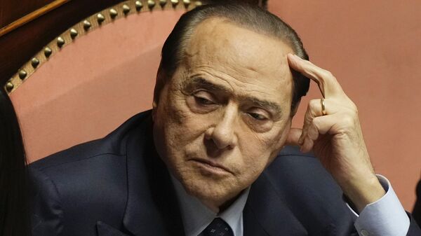 Silvio Berlusconi, líder del partido Forza Italia, el ex primer ministro Silvio Berlusconi - Sputnik Mundo