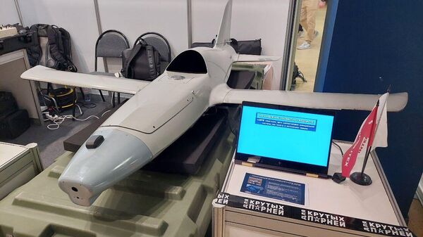 Una unidad de prueba del dron suicida K-5 - Sputnik Mundo