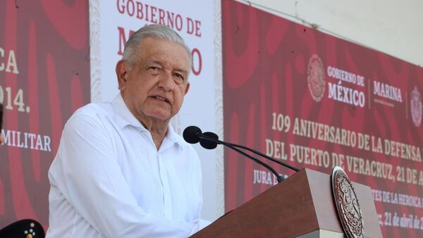 El presidente de México, Andrés Manuel López Obrador, durante un evento conmemorativo en Veracruz - Sputnik Mundo