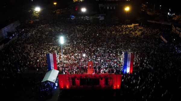 Vista aérea del mitin de cierre de campaña del candidato presidencial paraguayo por el Partido Colorado, Santiago Peсa, en Asunción, tomada el 27 de abril de 2023.  - Sputnik Mundo