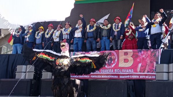 Marcha por la ciudad de La Paz (Bolivia) en conmemoración del Día Internacional de las y los Trabajadores - Sputnik Mundo