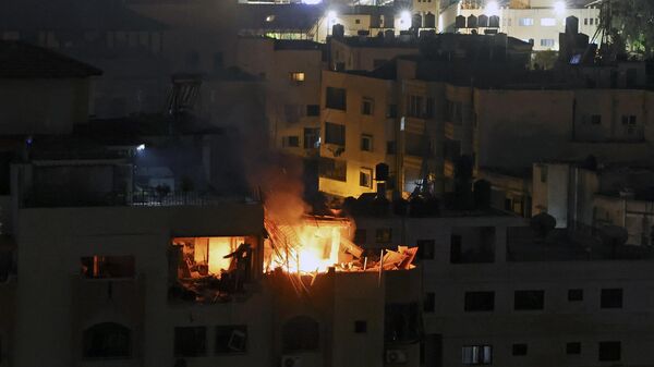 El Ejército de Israel lanza un ataque el sur de la Franja de Gaza - Sputnik Mundo