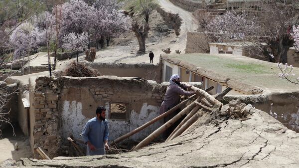 Una casa destruida en Afganistán - Sputnik Mundo