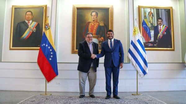 Venezuela recibe a primer embajador de Uruguay en 7 años - Sputnik Mundo