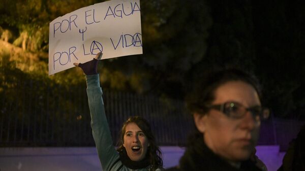 Protesta por la crisis del agua potable en Uruguay - Sputnik Mundo
