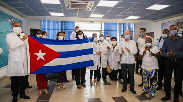 Médicos de Cuba (archivo) - Sputnik Mundo
