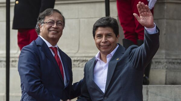 El presidente de Colombia, Gustavo Petro, y el presidente de Perú, Pedro Castillo, el 29 de agosto de 2022 - Sputnik Mundo