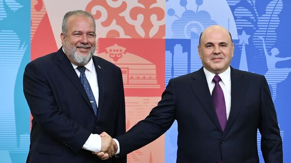 Mijaíl Mishustin, el primer ministro ruso se reúne con su homólogo cubano Manuel Marrero Cruz - Sputnik Mundo
