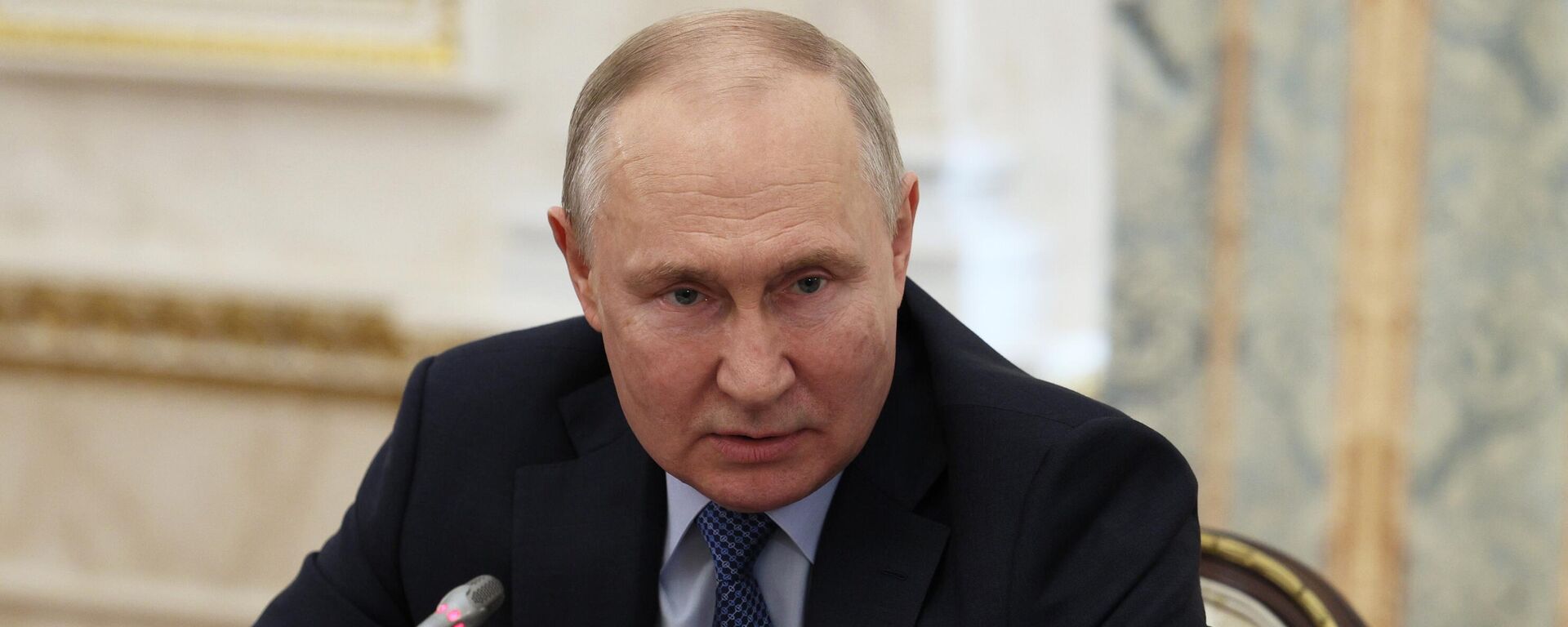  Vladímir Putin, el presidente de Rusia, en un encuentro con periodistas militares, el 13 de junio de 2023  - Sputnik Mundo, 1920, 13.06.2023