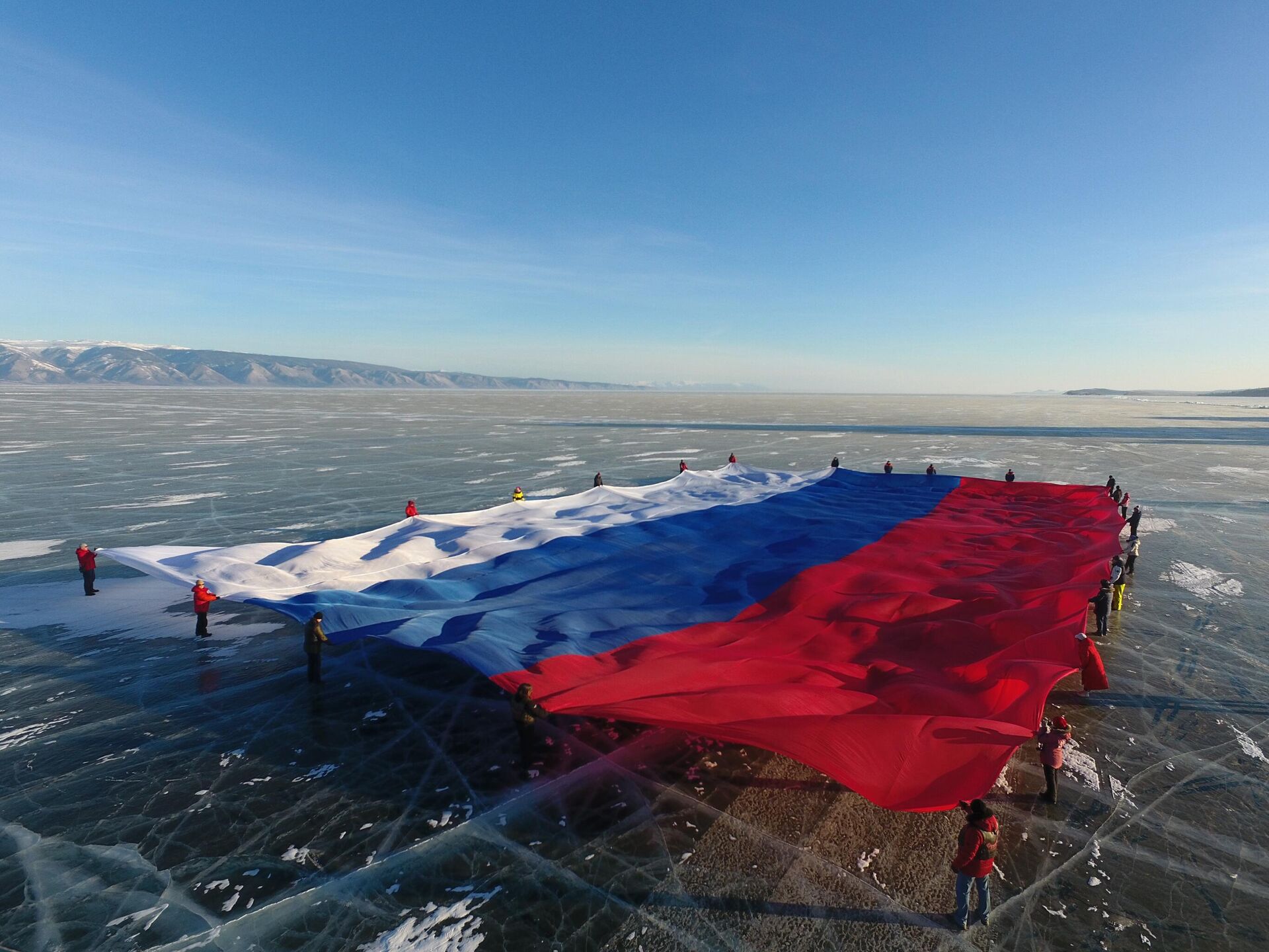 Rusia conquista el lago más profundo del mundo