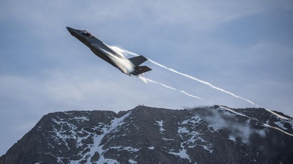 Un caza F-35A - Sputnik Mundo