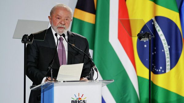 Luiz Inácio Lula da Silva, el presidente de Brasil, habla durante la Cumbre de los BRICS de 2023, el 22 de agosto de 2023. - Sputnik Mundo