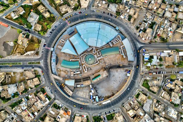 Vista aérea de un centro comercial en la ciudad multiétnica de Kirkuk, en el norte de Irak, disputada entre el Kurdistán iraquí y Bagdad. - Sputnik Mundo