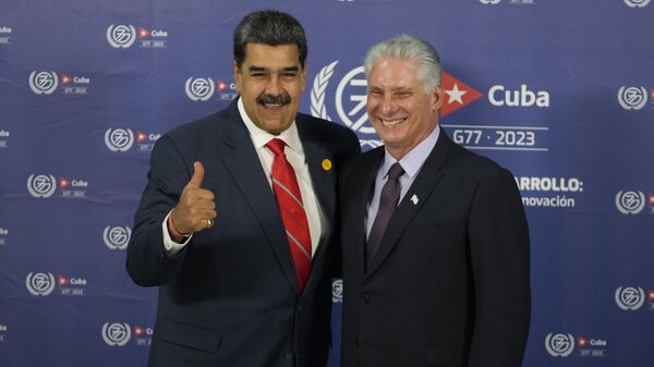 Nicolás Maduro y Miguel Díaz-Canel  - Sputnik Mundo