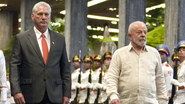 Los presidentes de Cuba y Brasil, Miguel Díaz-Canel y Luiz Inácio Lula da Silva - Sputnik Mundo