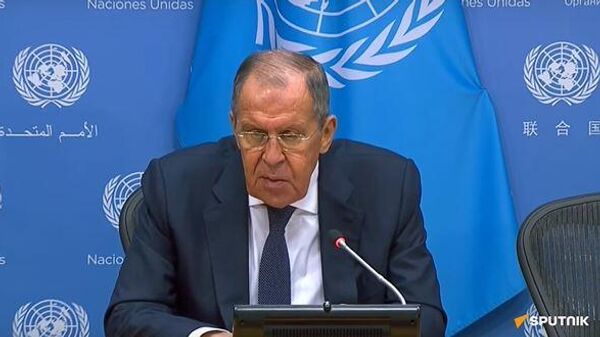Lavrov ofrece una conferencia de prensa tras su discurso ante la Asamblea General de la ONU - Sputnik Mundo