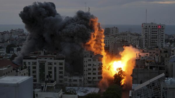 Ataque aéreo israelí en Gaza, 7 de octubre de 2023 - Sputnik Mundo