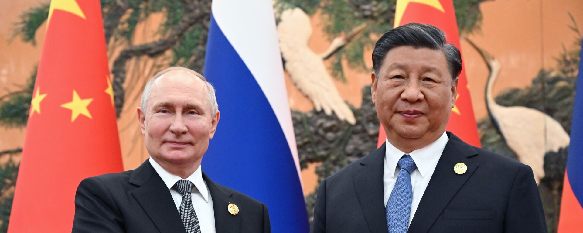 El presidente de Rusia, Vladímir Putin, y su homólogo chino, Xi Jinping, el 18 de octubre, 2023 - Sputnik Mundo, 1920, 20.10.2023