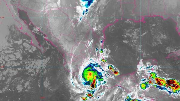 El huracán 'Otis' tocó tierra en territorio mexicano. - Sputnik Mundo