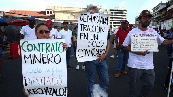 Ciudadanos panameños protestan contra la concesión a minera canadiense First Quantum - Sputnik Mundo