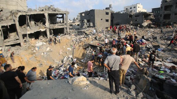 Destrucción en el campamento de refugiados de Jabalia, en la Franja de Gaza - Sputnik Mundo