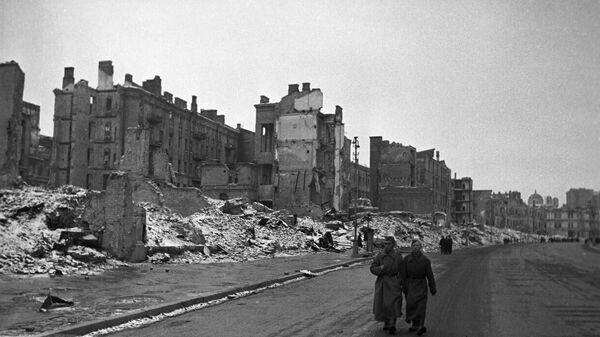 Kiev tras la liberación de los ocupantes alemanes en noviembre de 1943. - Sputnik Mundo