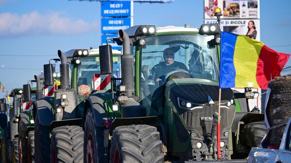 Los agricultores rumanos bloquean un punto de control en la frontera con Moldavia - Sputnik Mundo