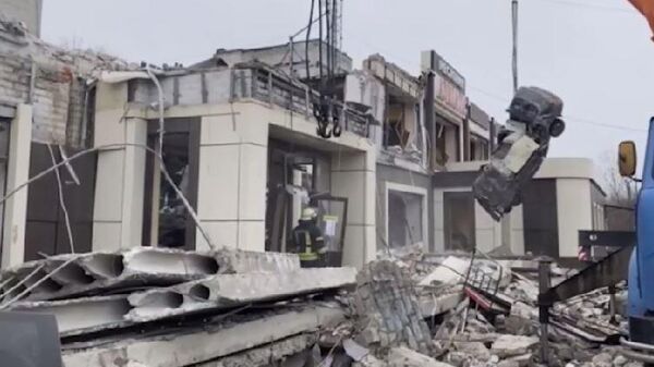 Consecuencias de un ataque ucraniano a una panadería en la ciudad de Lisichansk - Sputnik Mundo