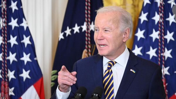 El presidente de EEUU, Joe Biden, en febrero de 2024 en la Casa Blanca - Sputnik Mundo