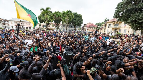 Manifestantes en la Guayana Framcesa en 2017 (archivo) - Sputnik Mundo