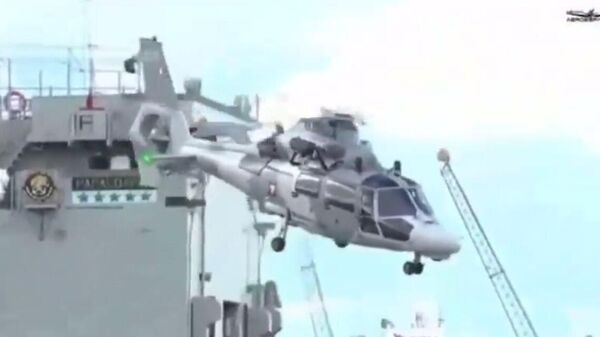 Un helicóptero de la Marina mexicana se desploma en Michoacán  - Sputnik Mundo