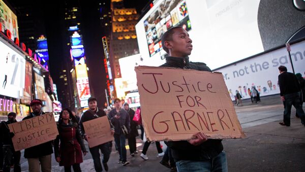 Manifestación en Nueva York contra la violencia policial - Sputnik Mundo