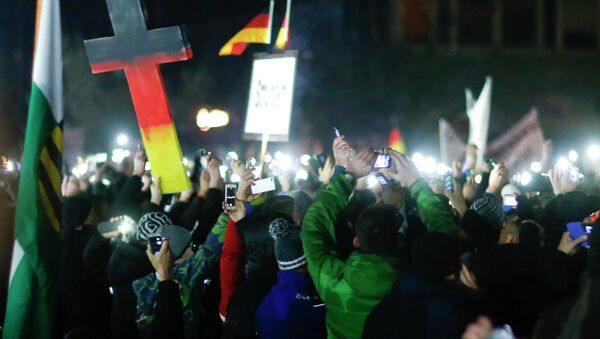 Más de 17.000 manifestantes secundan una marcha islamófoba en Dresde - Sputnik Mundo