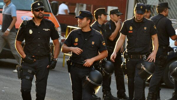Desalojada la estación de Nuevos Ministerios en Madrid por paquete sospechoso - Sputnik Mundo