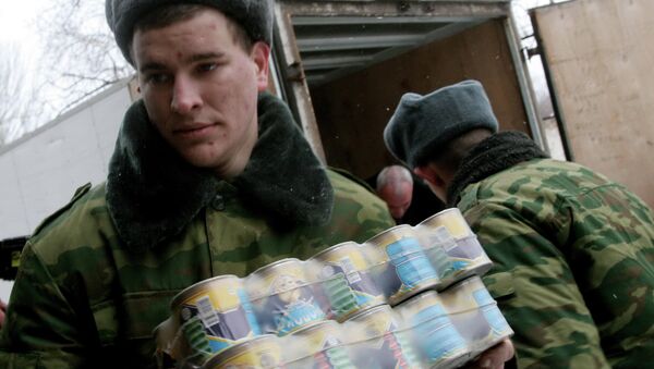 Kazajistán entrega casi $400.000 de ayuda humanitaria al este de Ucrania - Sputnik Mundo