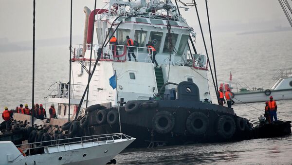 Al menos 21 personas mueren al hundirse un barco en el río chino de Yangtsé - Sputnik Mundo