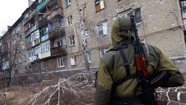 Miliciano prorruso en el este de Ucrania - Sputnik Mundo