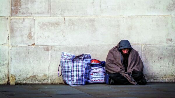 Hombre sin hogar en Londres - Sputnik Mundo