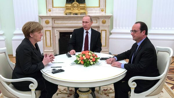Президент России В.Путин провел рабочую встречу с канцлером ФРГ А.Меркель и президентом Франции Ф.Олландом - Sputnik Mundo