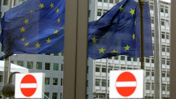 La UE ha presionado para enviar contingente de paz en Ucrania, según un experto - Sputnik Mundo