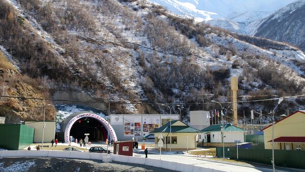 Túnel que conecta Rusia y Osetia del Sur - Sputnik Mundo