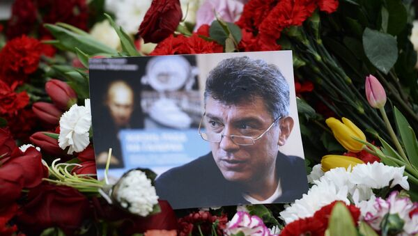 Flores en el lugar del asesinato de Borís Nemtsov - Sputnik Mundo
