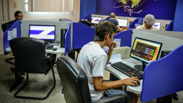 Cibercafé en La Habana - Sputnik Mundo