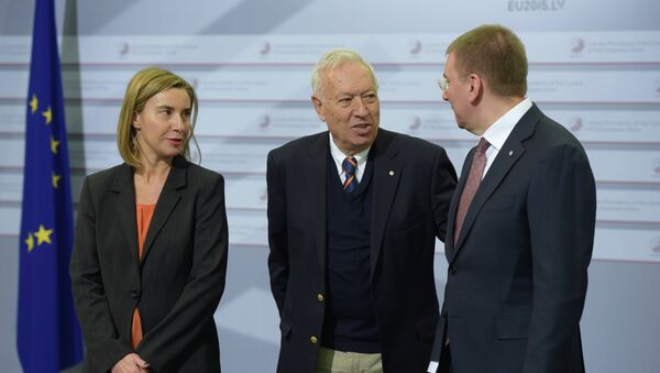 Fedreica Mogherini, José Manuel García-Margallo y Edgars Rinkevics - Sputnik Mundo