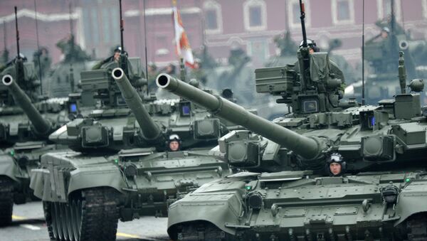 Tanques rusos Т-90 (archivo) - Sputnik Mundo