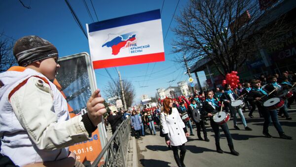 Concierto en el centro de Simferopol en honor del referéndum sobre el estatuto de Crimea - Sputnik Mundo