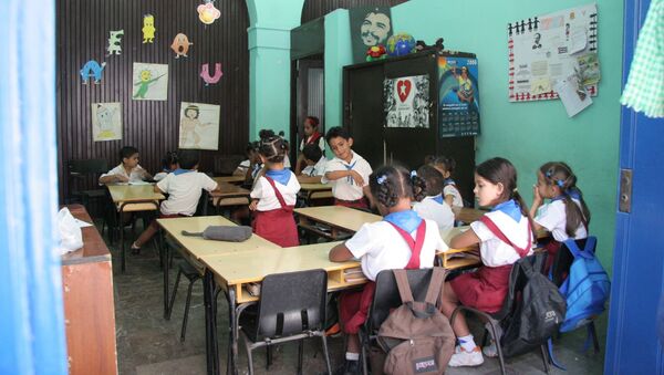 Escuela primaria en Cuba - Sputnik Mundo