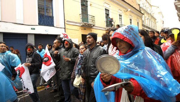 Marcha de oposición en Quito - Sputnik Mundo
