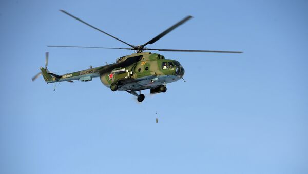 Un helicóptero Mi-8 (archivo) - Sputnik Mundo